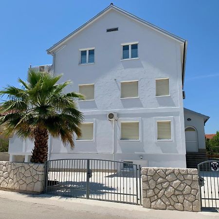 Apartments Janko Pakoštane Esterno foto