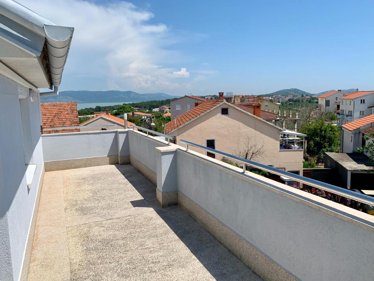 Apartments Janko Pakoštane Esterno foto